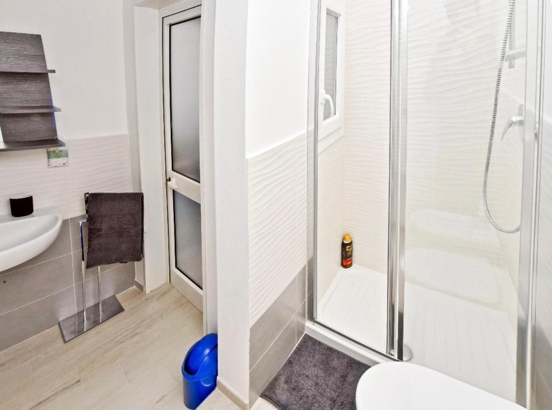 Borgo 98 Guest House Matrimoniale Con Bagno Privato Livorno Exteriör bild